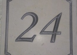 numero-civico-24